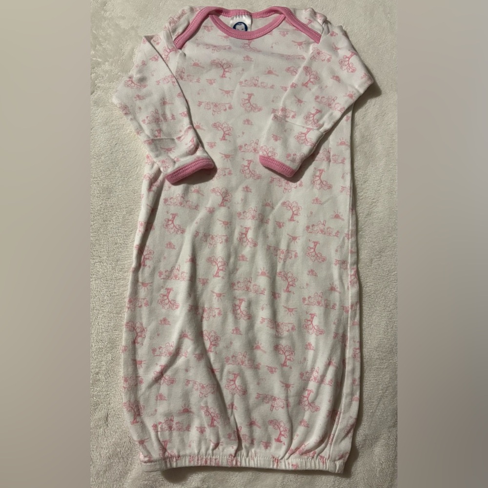 Nightgown Sleepers 0-6 Months - Picture 4 of 5
